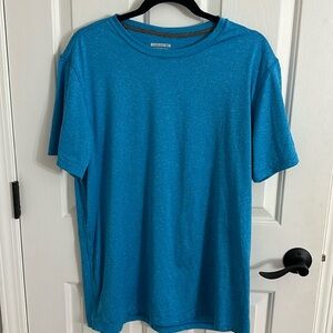 Men’s layer 8 performance tee size XL